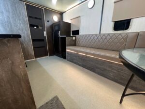 Гримваген Ford Winnebago 2025 - 10